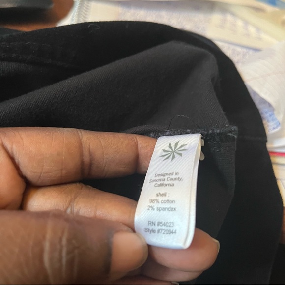 Athleta Black Velvet Skirt Size 6 - Picture 3 of 8